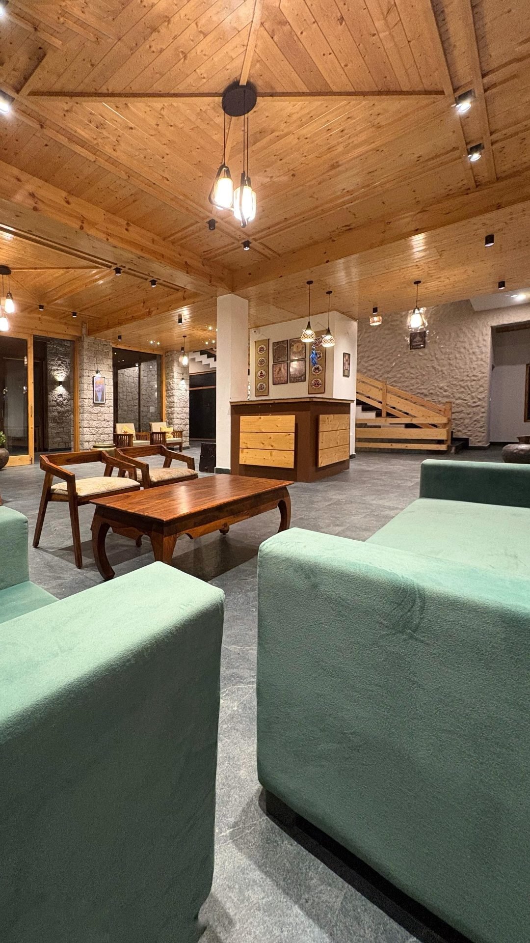 The lobby and dining area